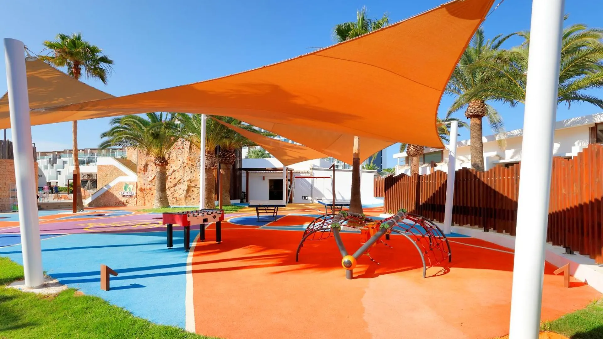 Hard Rock Hotel Ibiza Playa d'en Bossa 5*,